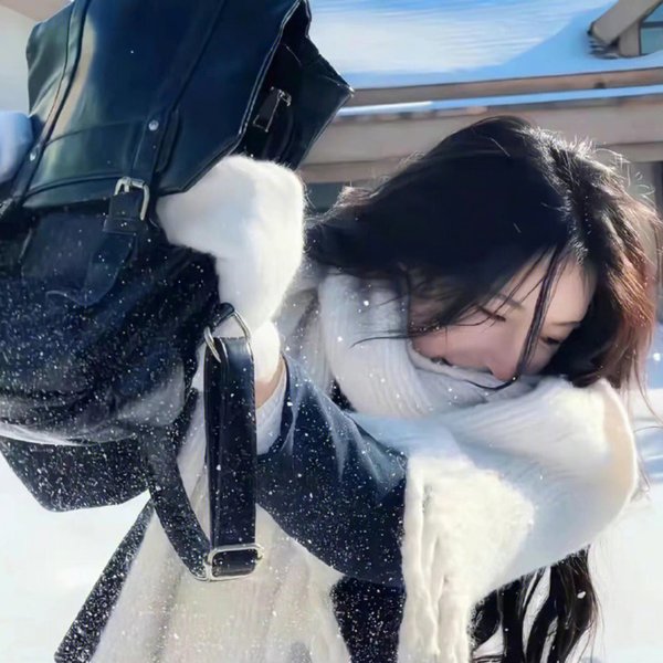 呜呜小情人封面